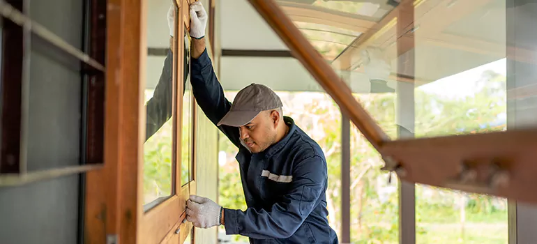 Double Hung Vinyl Window Sash Replacement in Jasmine Estates, FL